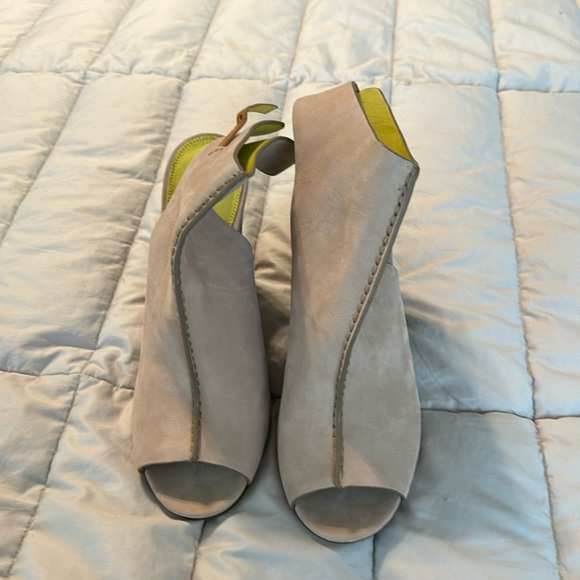 Coach booties - Picture 1 of 6